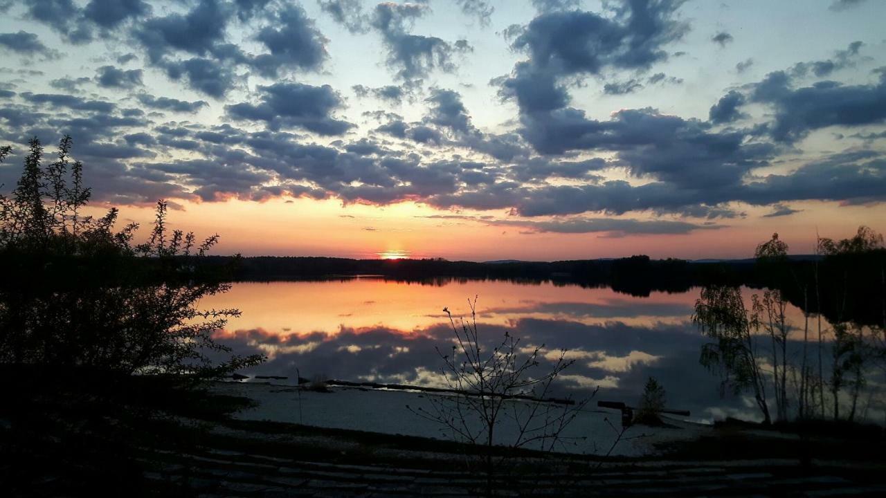 Ferienvilla Am Brueckelsee Wackersdorf Bagian luar foto