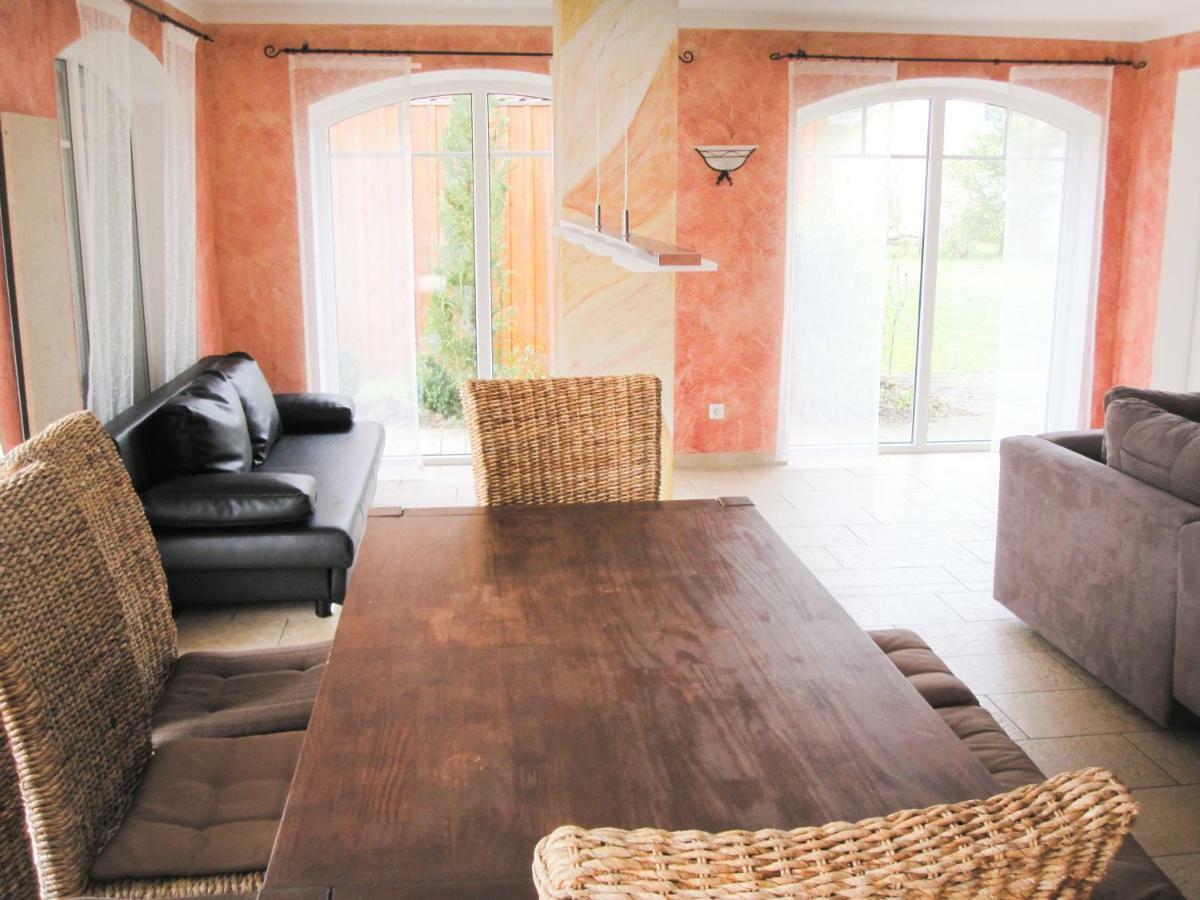 Ferienvilla Am Brueckelsee Wackersdorf Bagian luar foto